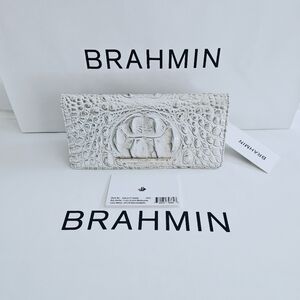 NWT Brahmin IVORY DREAM Ady Wallet